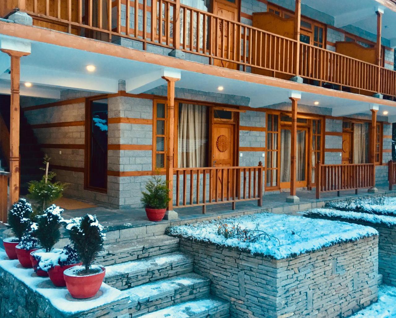 Shri Krishna Palace Bed & Breakfast - Manali (Himachal Pradesh) — Photos 3